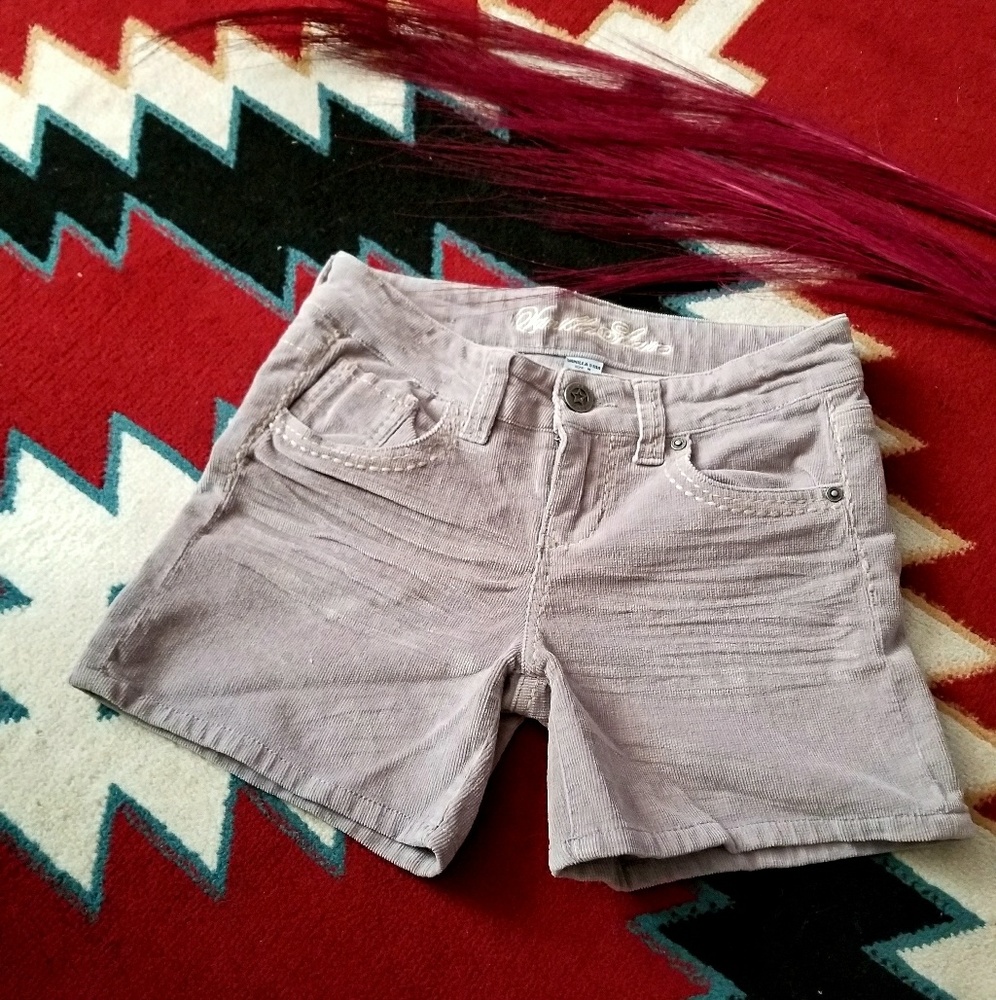 ⭐CHRISTMAS SALE⭐VANILLA STARS CORDUROY DENIM SHORTS
